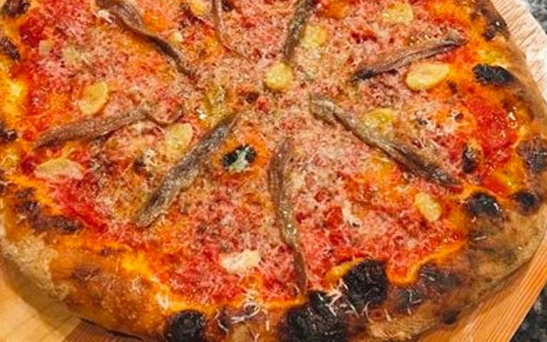 Fancy Pizza Ruined By Pretentious Seafood Ingredient That Is Never Used ...