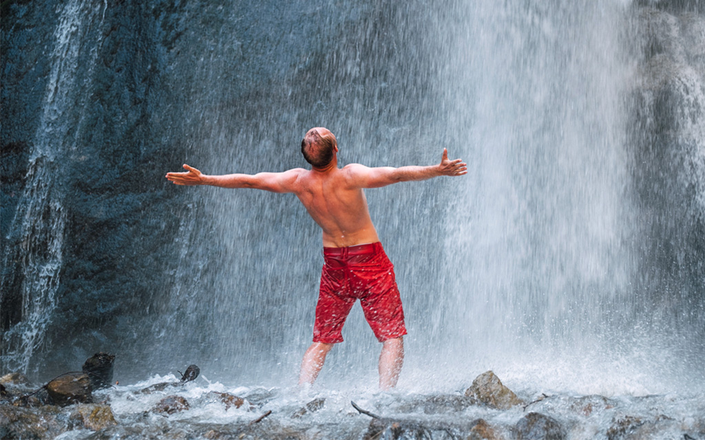 Mental Health Warrior Goes From Screaming At Sport’s Betting App To Screaming At Waterfall